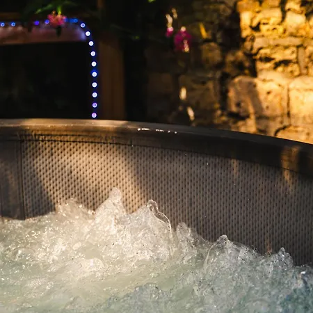 Privé Avec Jacuzzi Au Coeur De Appartement *