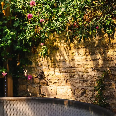 Appartement Privé Avec Jacuzzi Au Coeur De