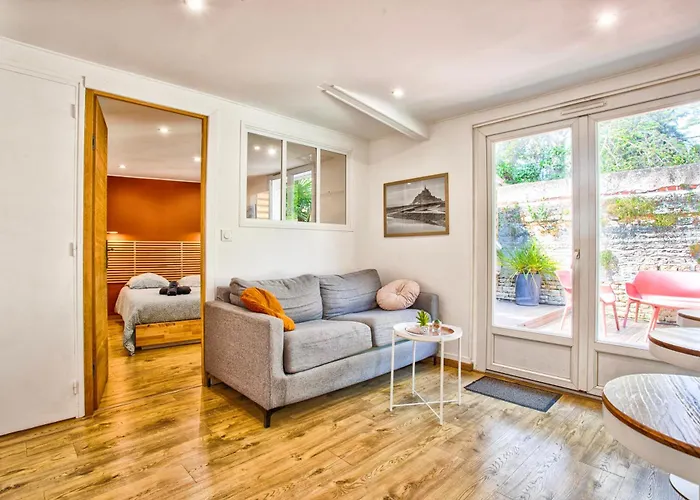 Apartment Fraichement Renovee - Jacuzzi Au Coeur De