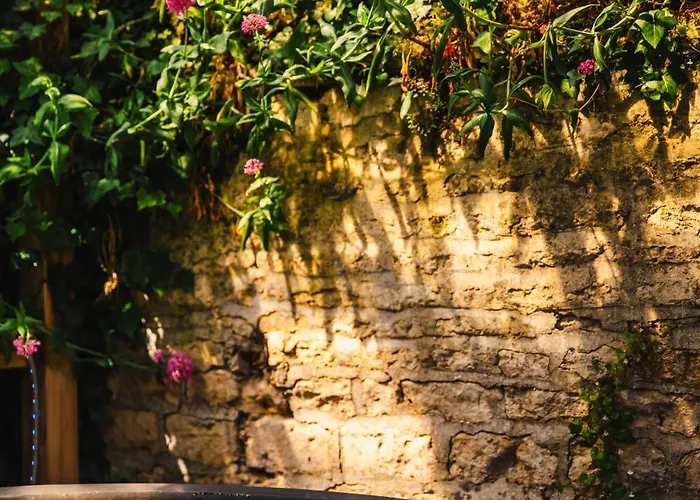 Apartment Fraichement Renovee - Jacuzzi Au Coeur De